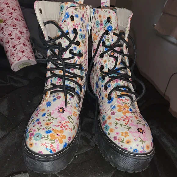 Floral Combat Boots with Black Soles - Picture 2 of 4